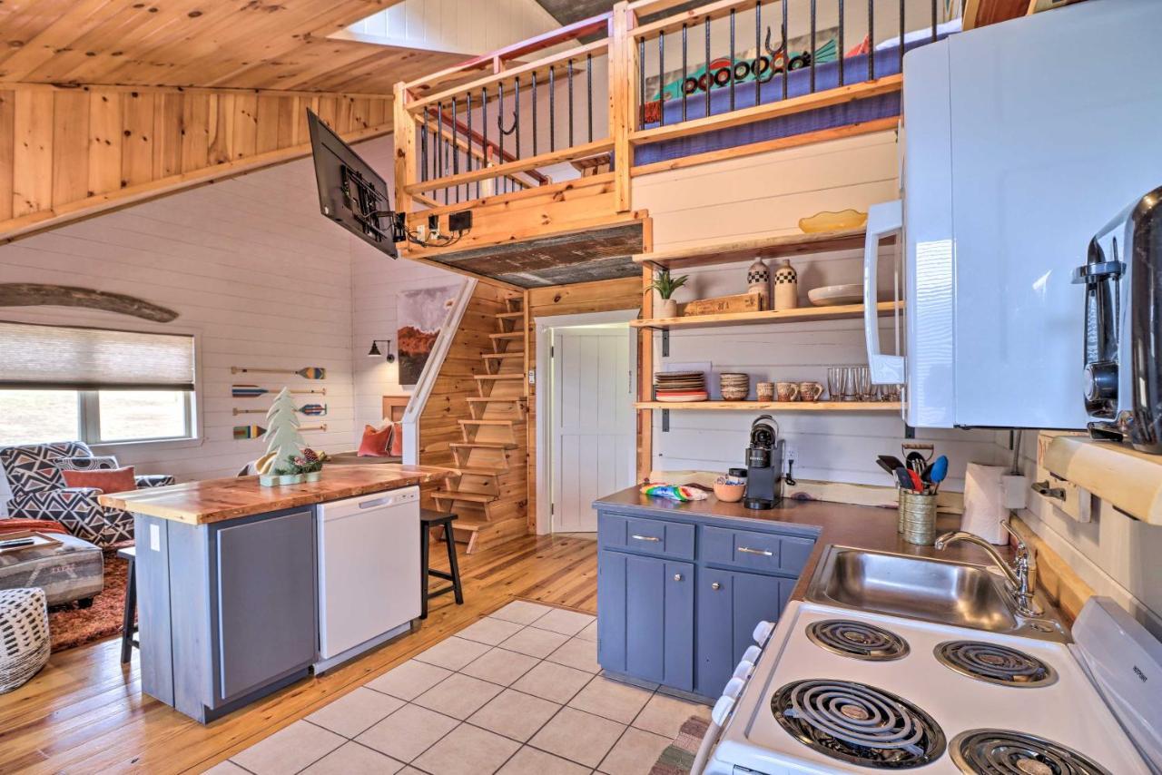 Cheery Pet-Friendly Studio With Shared Fire Pit Mountain View Exterior foto